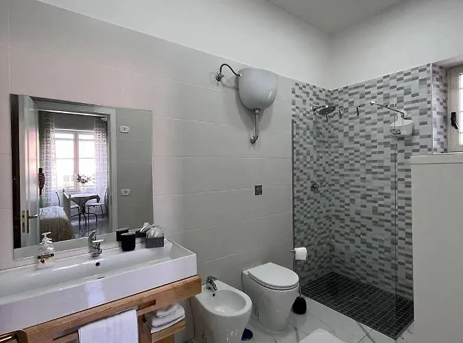 Pompeii's Treasures Bed and Breakfast 4*